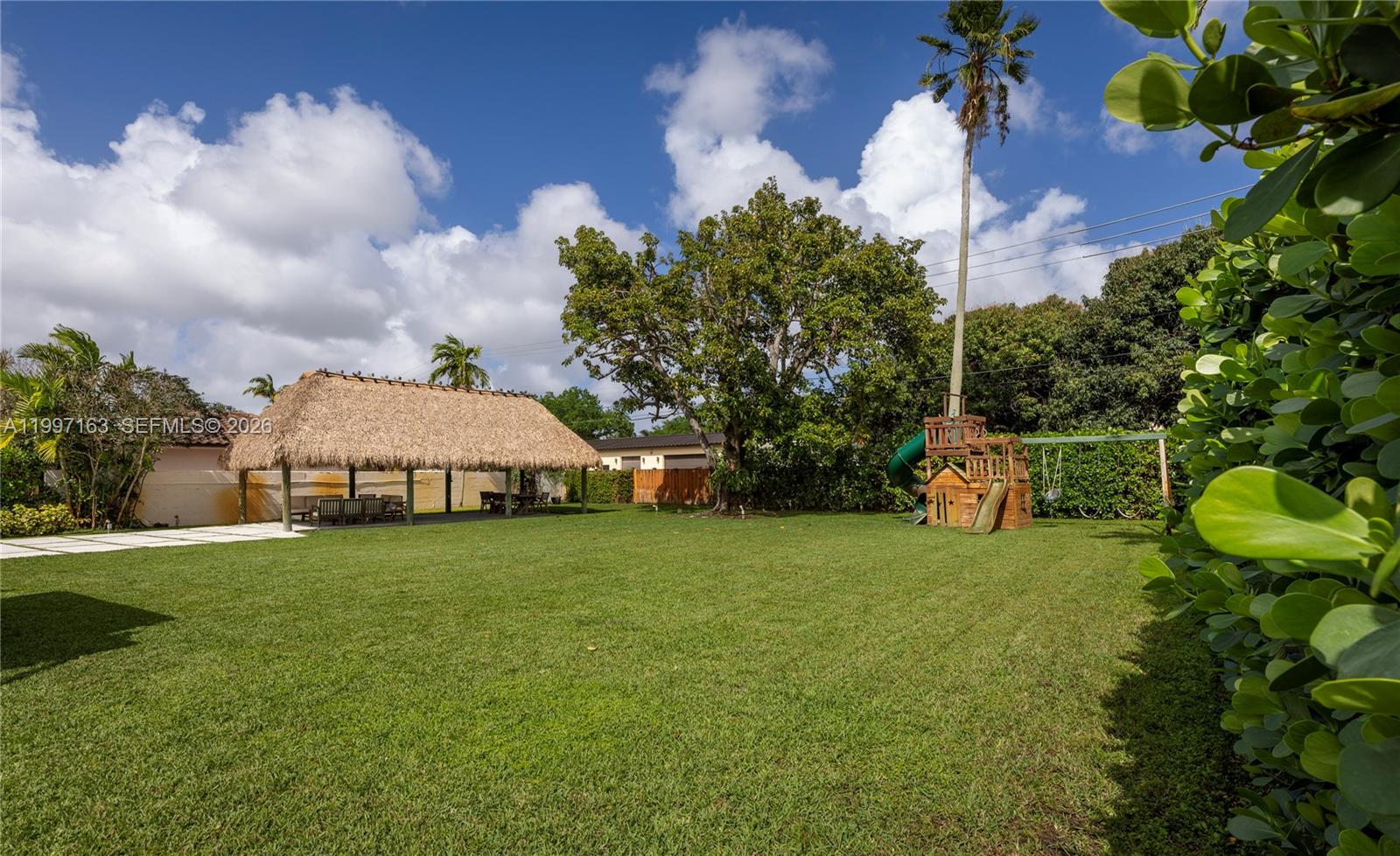 429 Deer Run Miami Springs, FL 33166 - Photo 36 of 41