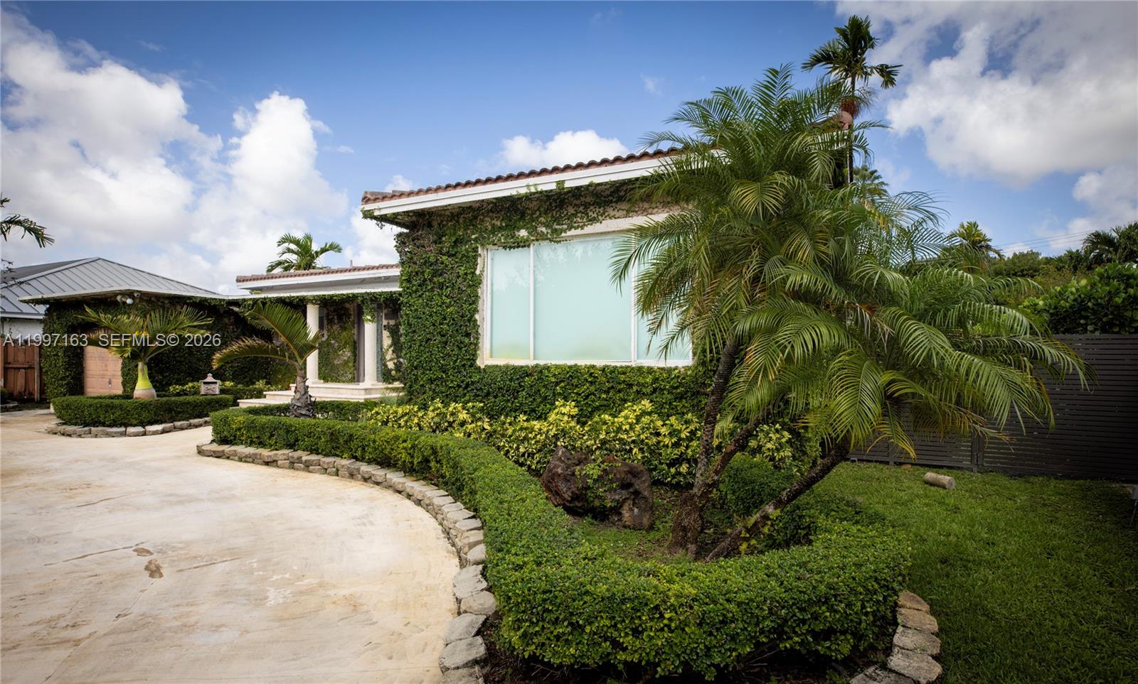 429 Deer Run Miami Springs, FL 33166 - Photo 5 of 41