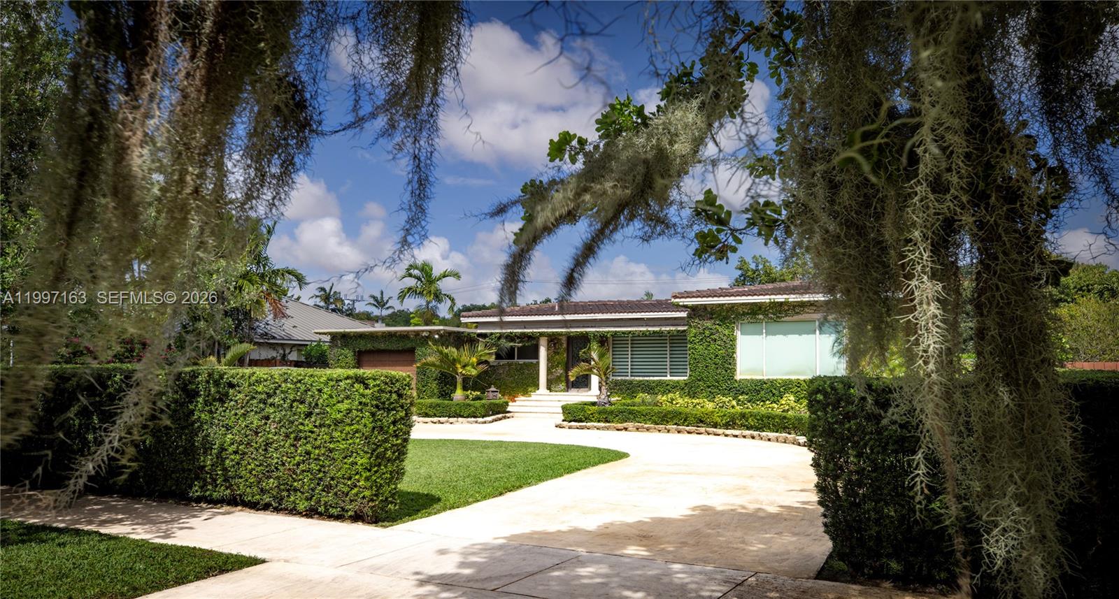 429 Deer Run Miami Springs, FL 33166 - Photo 6 of 41