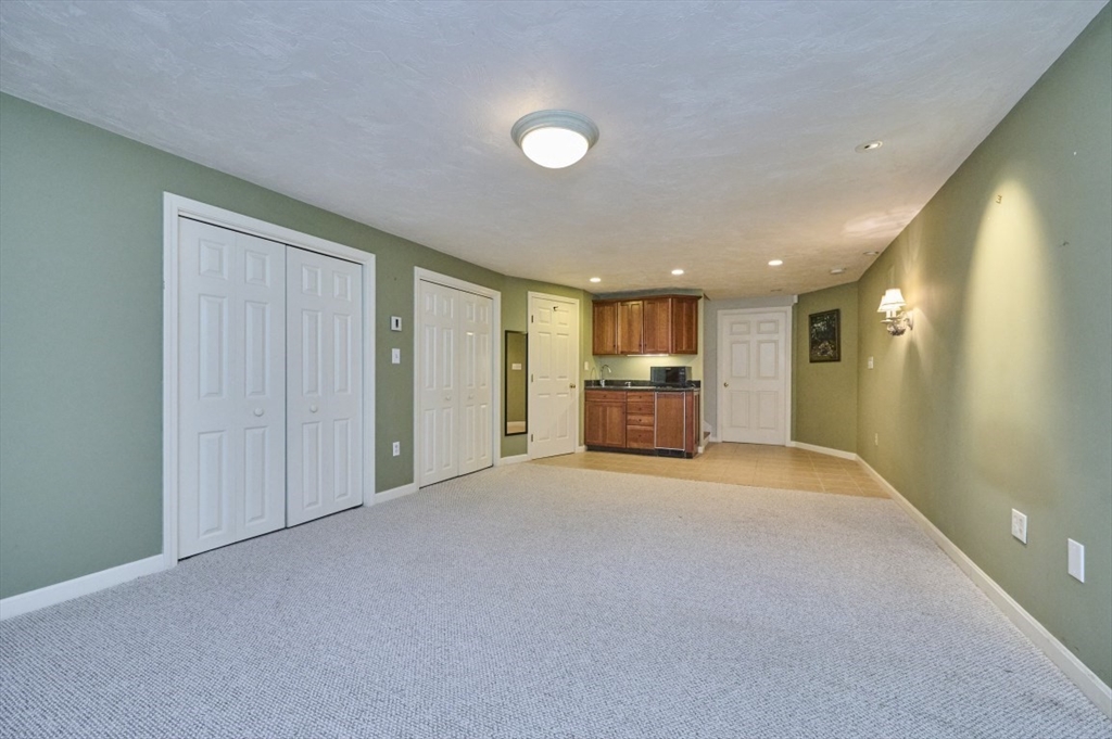 70 Harrington Road Framingham, MA 01701 - Photo 29 of 38