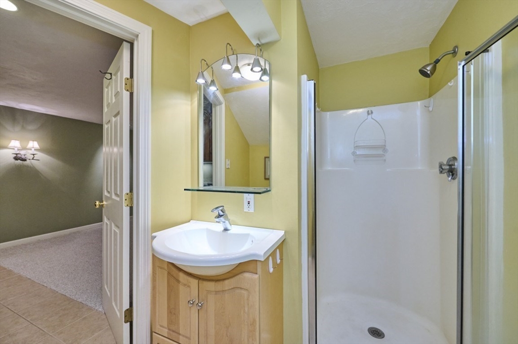 70 Harrington Road Framingham, MA 01701 - Photo 31 of 38