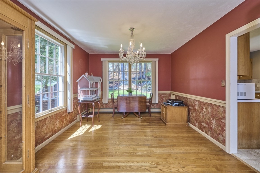 70 Harrington Road Framingham, MA 01701 - Photo 5 of 38