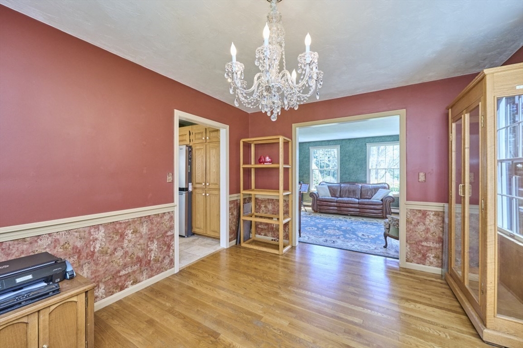 70 Harrington Road Framingham, MA 01701 - Photo 6 of 38