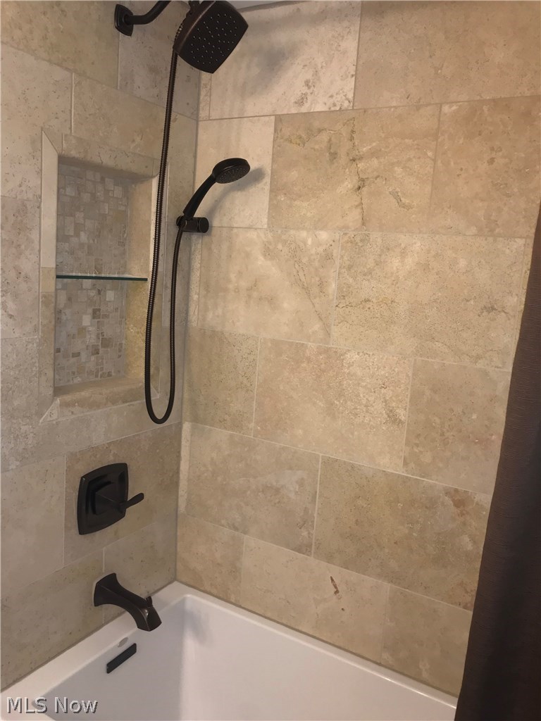 15489 Drake Road Strongsville, OH 44136 - Photo 8 of 23 Gallery Image 8