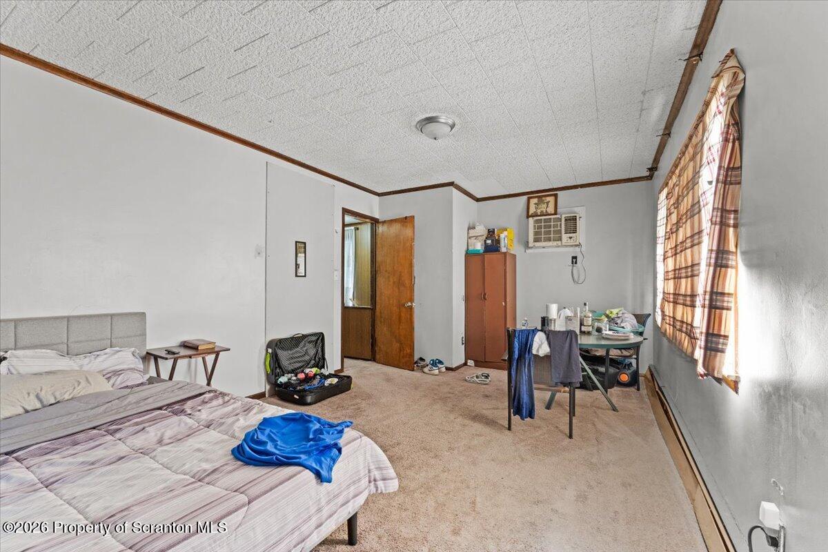810 George Street Throop, PA 18512 - Photo 19 of 55 30-Second Floor Front