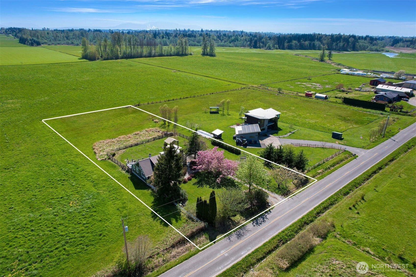 3073 Aldergrove Road Ferndale, WA 98248 - Photo 2 of 40