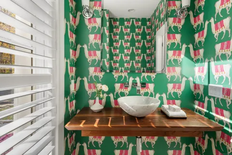 $2,100,000 | 3 Mayflower Lane, Weston, CT 06883