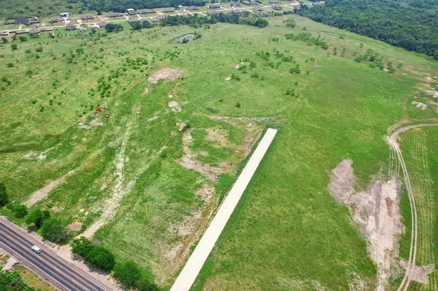 a view of an ocean from a yard