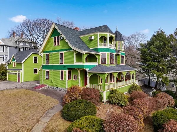 $1,275,000 | 833 Franklin Street, Melrose, MA 02176