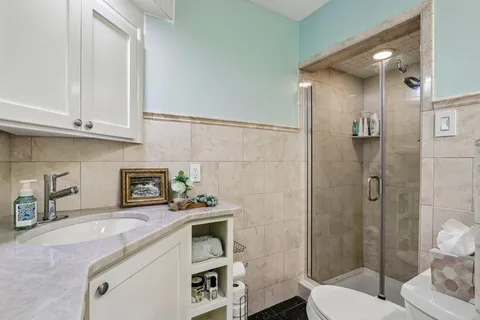 $599,900 | 8755 North Pelham Parkway, Bayside, WI 53217