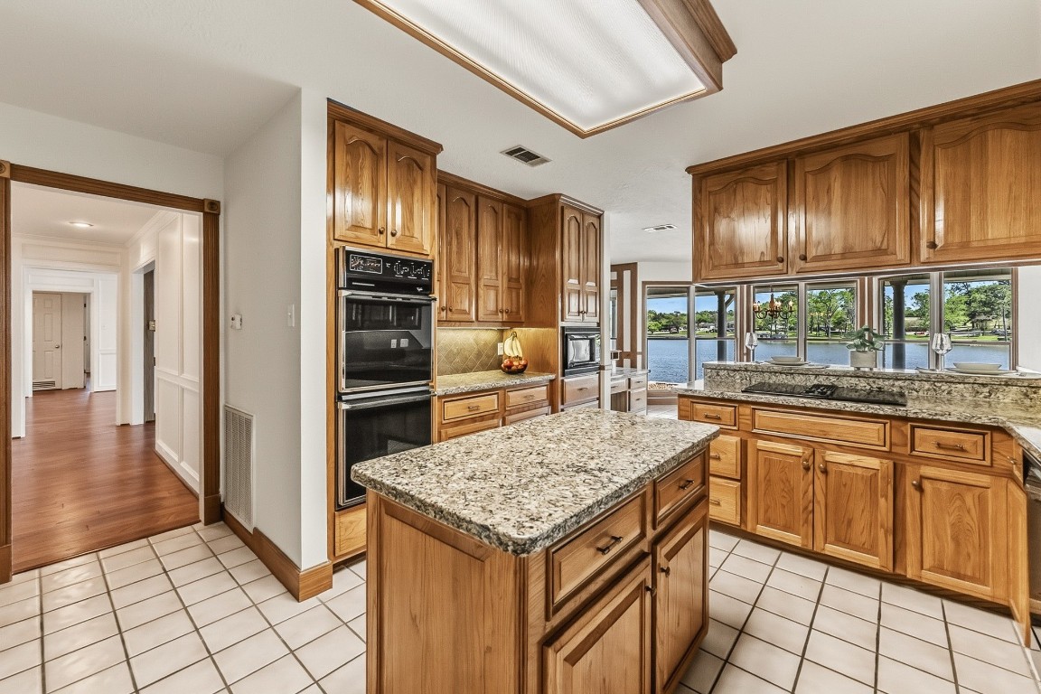 2008 Wickersham Drive Huntsville, TX 77340 - Photo 18 of 44 Granite Counters.