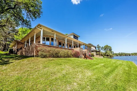 $599,000 | 2008 Wickersham Drive, Huntsville, TX 77340