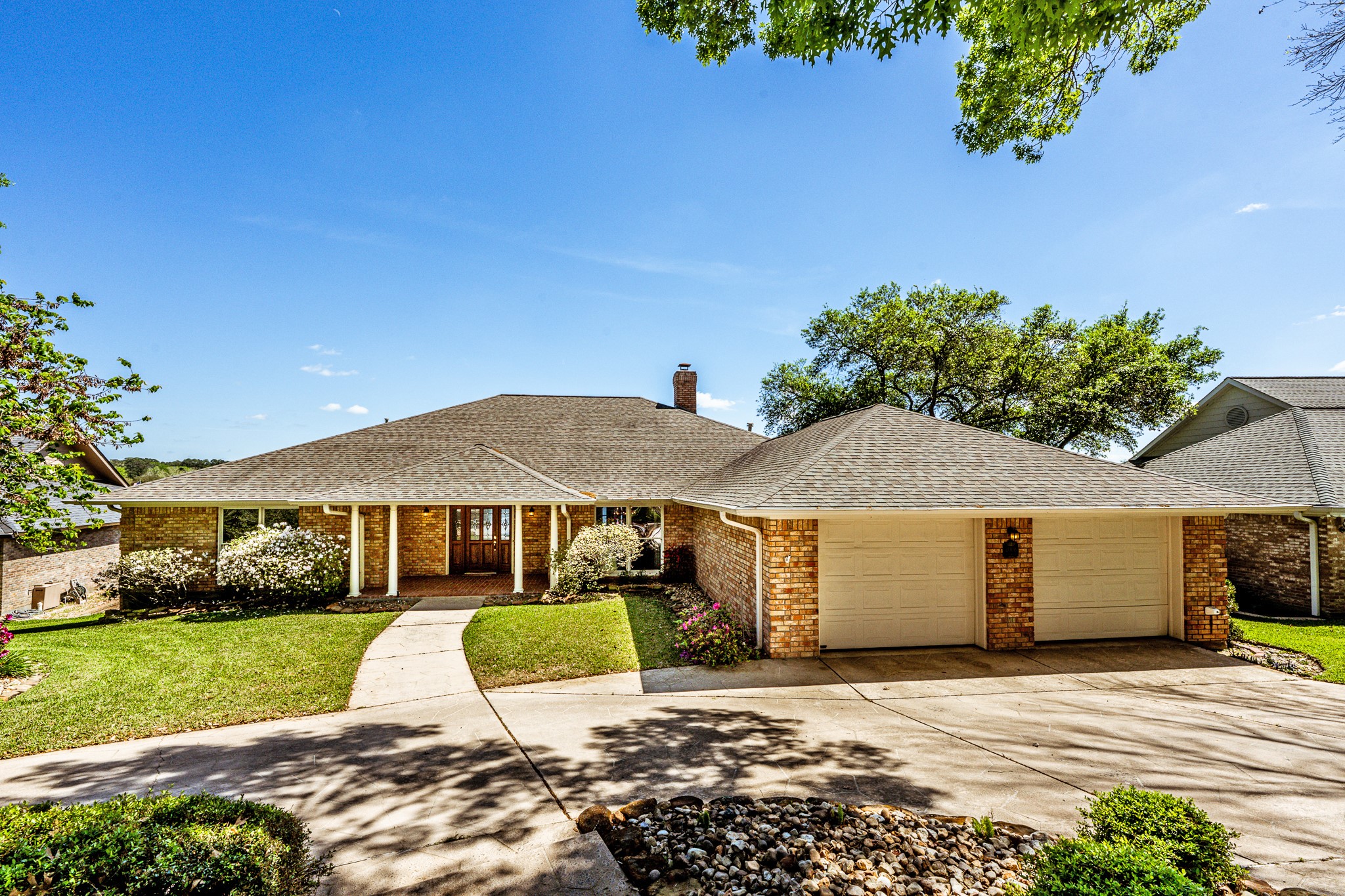 2008 Wickersham Drive Huntsville, TX 77340 - Photo 43 of 44 Circular Drive.