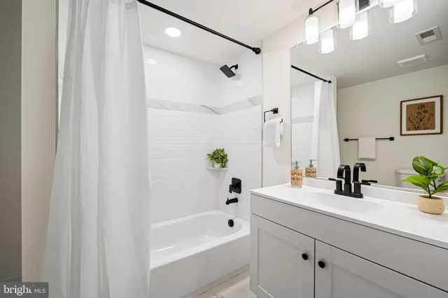 $4,100 | 1724 South Hanover Street, Baltimore, MD 21230