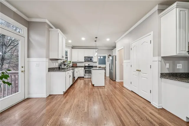 $599,000 | 342 Breezewood Court, Suwanee, GA 30024