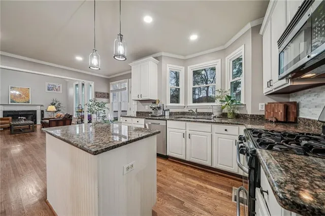 $599,000 | 342 Breezewood Court, Suwanee, GA 30024