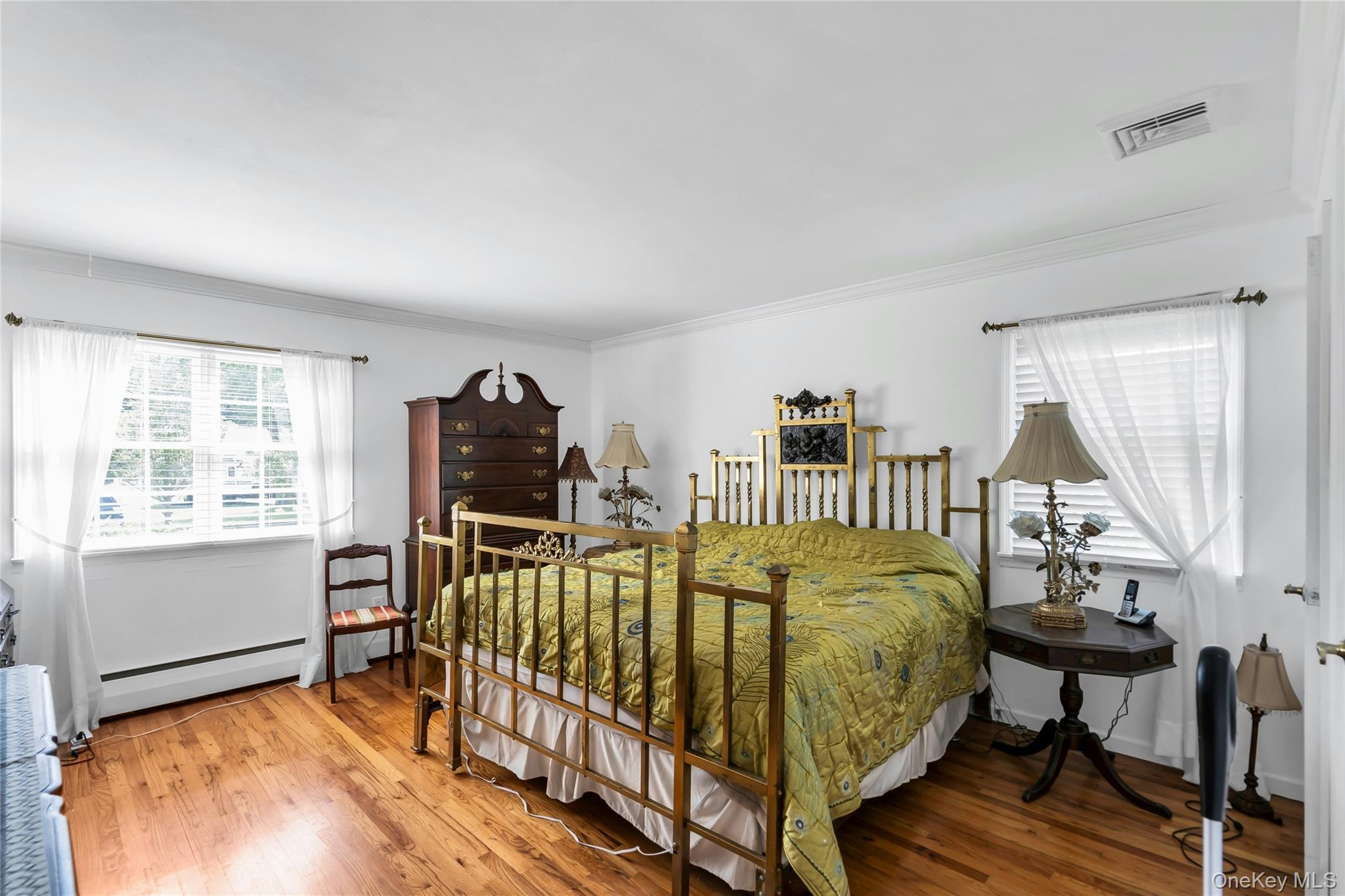 34 Aberdeen Road Smithtown, NY 11787 - Photo 16 of 38