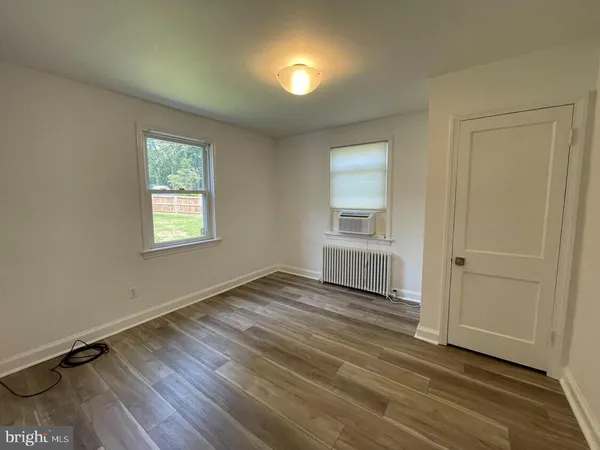 $749,900 | 650 Walker Road, Great Falls, VA 22066