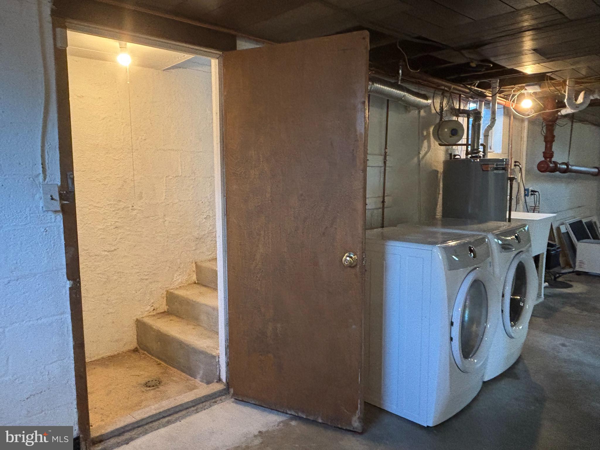 650 Walker Road Great Falls, VA 22066 - Photo 25 of 35 Basement