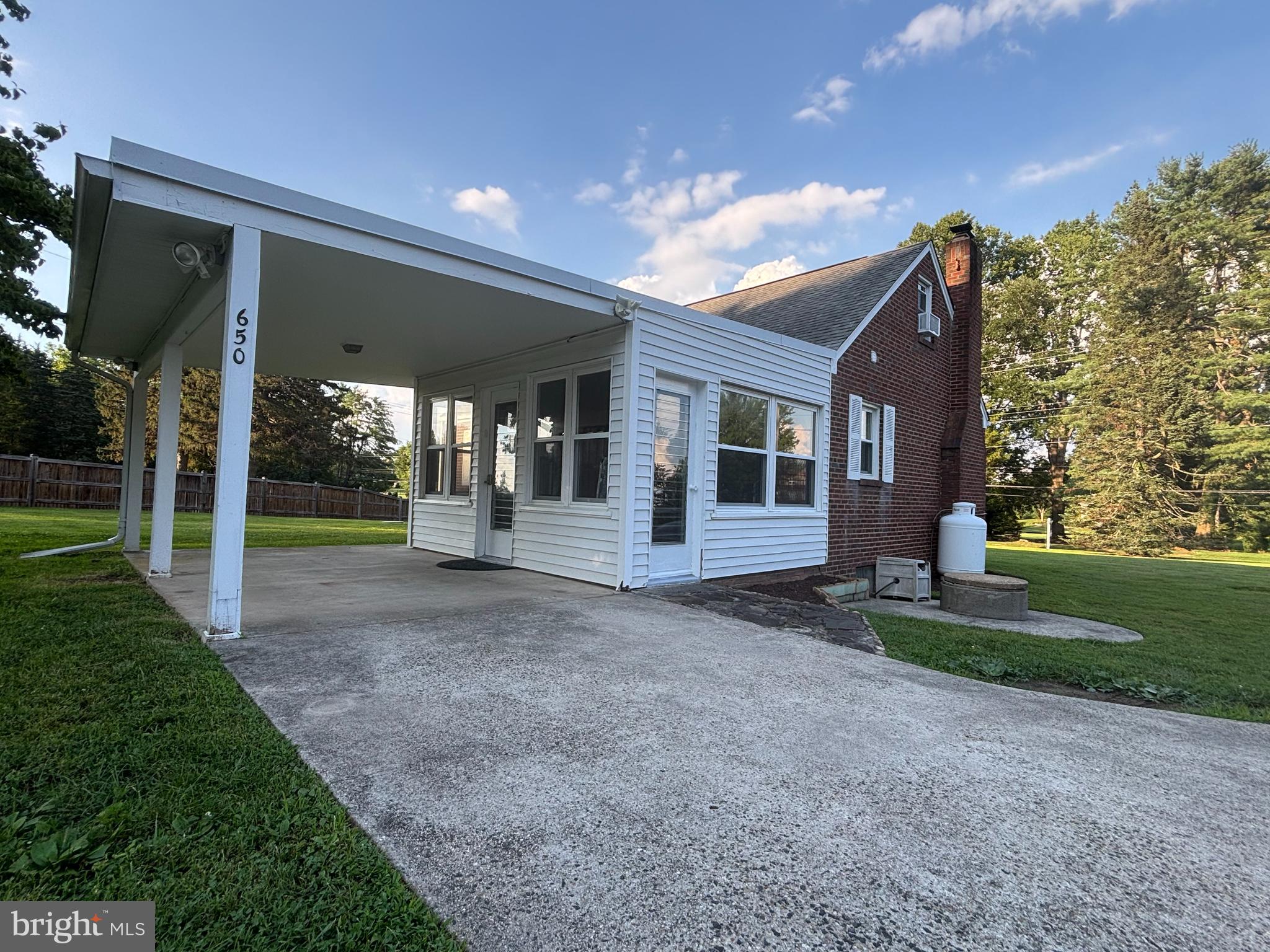 650 Walker Road Great Falls, VA 22066 - Photo 29 of 35 Rear Yard, Patio, Parking