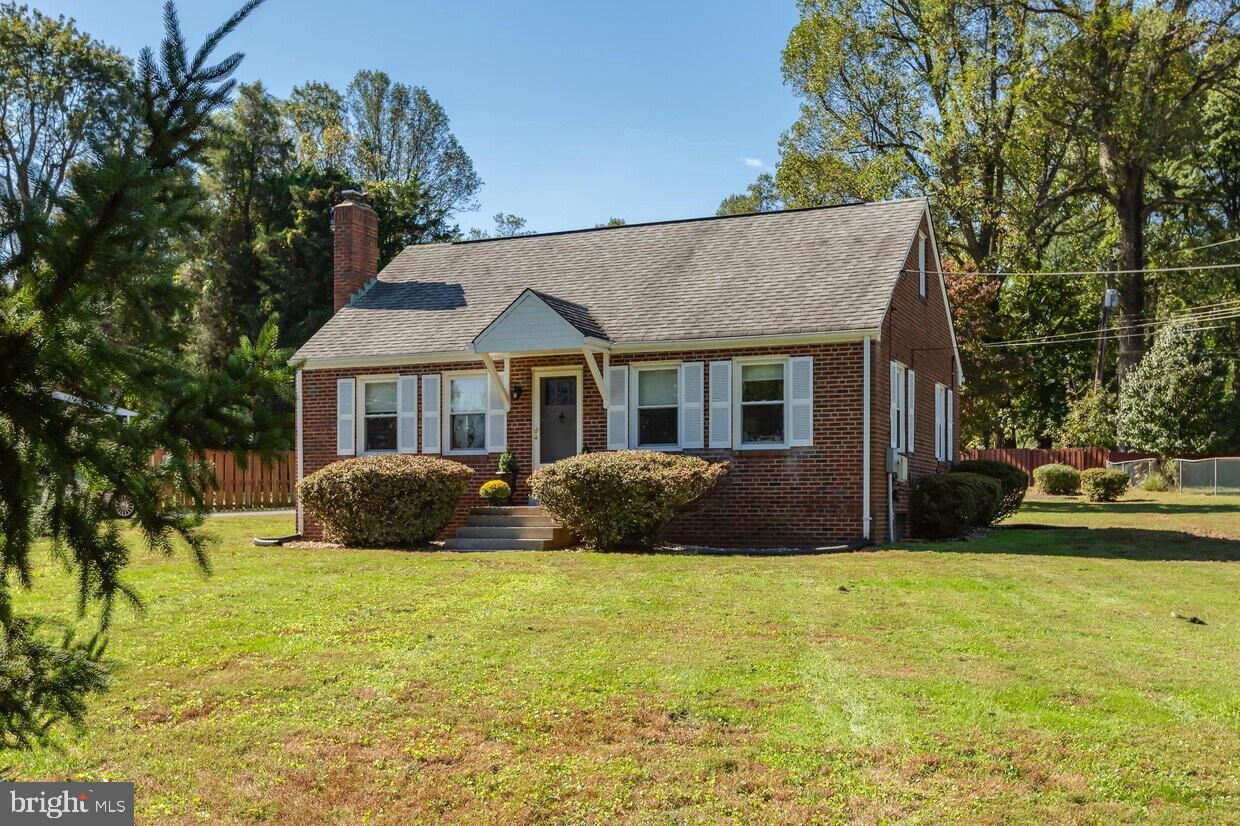 650 Walker Road Great Falls, VA 22066 - Photo 3 of 35 Perspective view