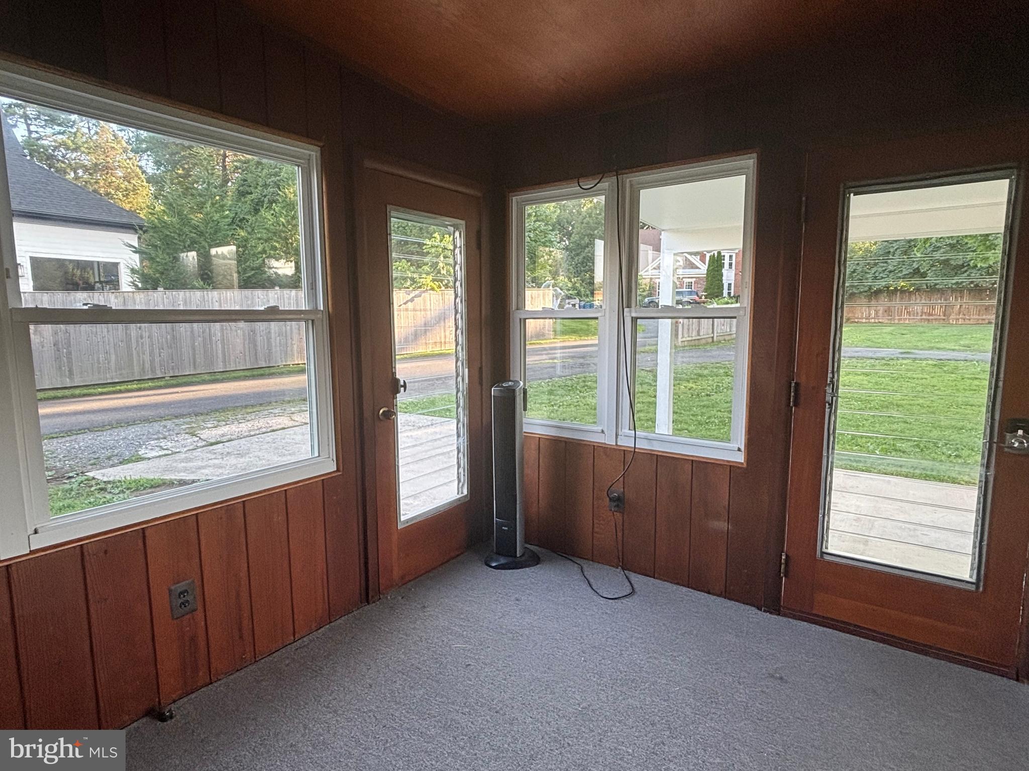 650 Walker Road Great Falls, VA 22066 - Photo 31 of 35