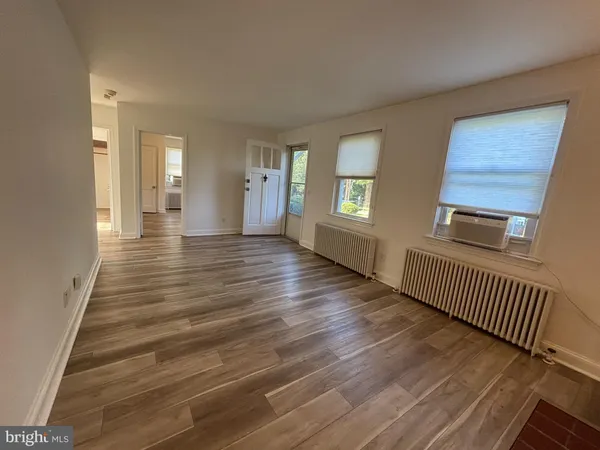 $749,900 | 650 Walker Road, Great Falls, VA 22066