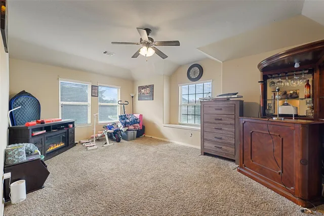 $3,100 | 111 Quail Meadow Drive, Conroe, TX 77384