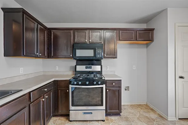 $1,850 | 14813 Falling Stone Lane, Pflugerville, TX 78660