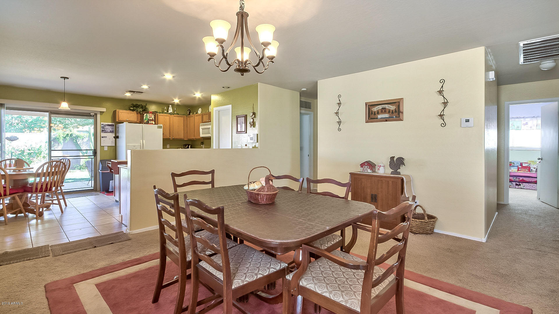 2436 West Roeser Road Phoenix, AZ 85041 - Photo 8 of 26 08