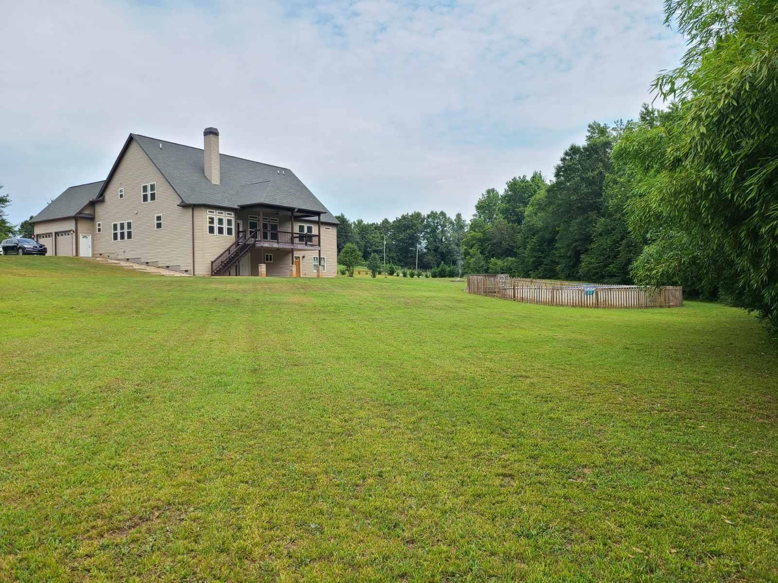 605 Dorman Road Campobello, SC 29322 - Photo 4 of 44