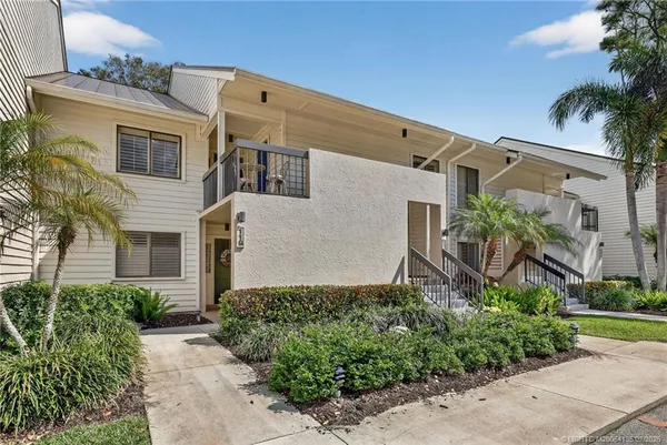 $367,500 | 6433 Southeast Brandywine Court, Unit 219, Stuart, FL 34997