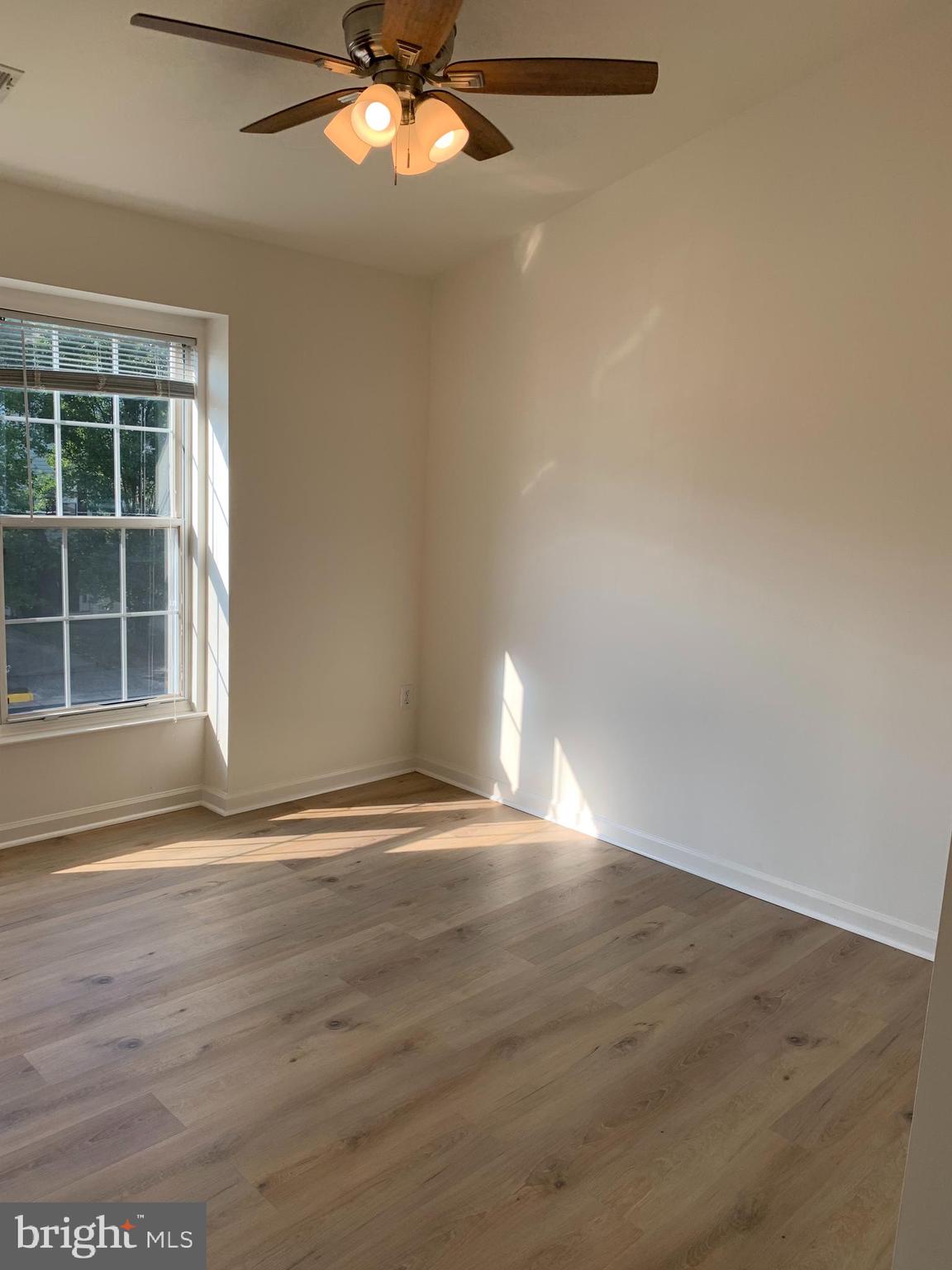 43171 Gatwick Square Ashburn, VA 20147 - Photo 18 of 28