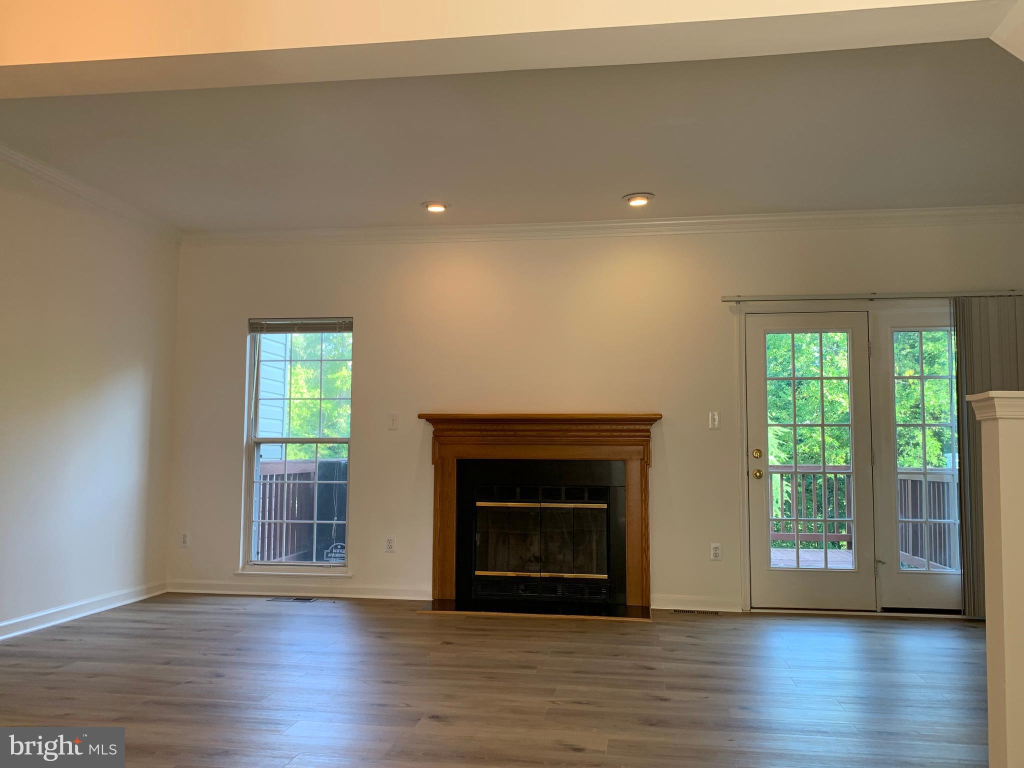 43171 Gatwick Square Ashburn, VA 20147 - Photo 4 of 28