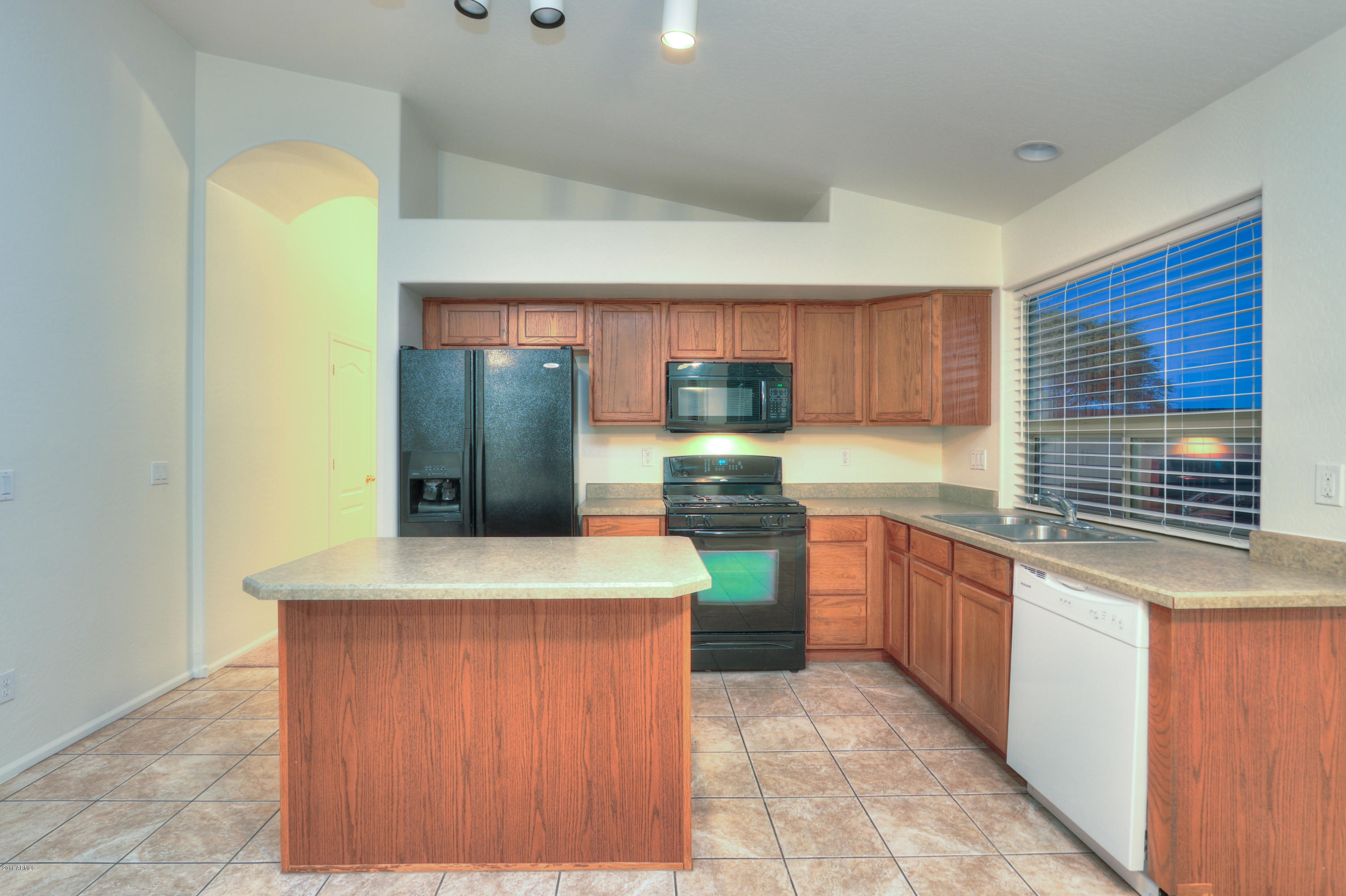 44753 West Applegate Road Maricopa, AZ 85139 - Photo 11 of 41 12