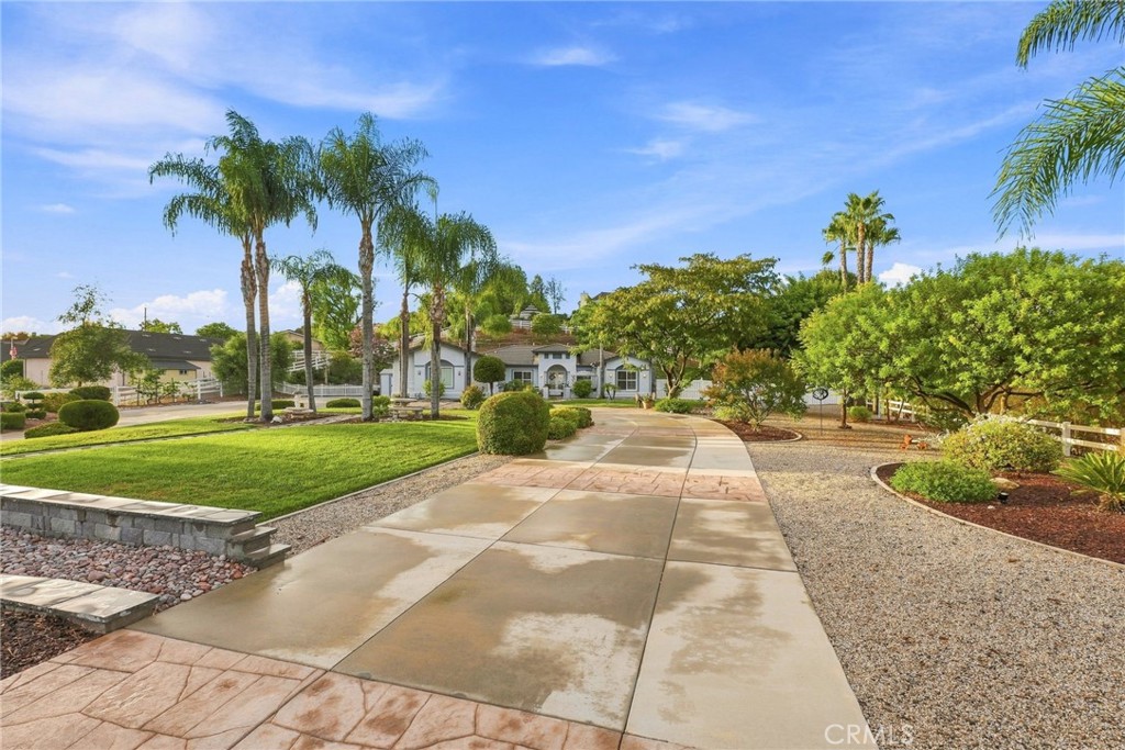 40823 Baccarat Road Temecula, CA 92591 - Photo 3 of 40 Gallery Image 3