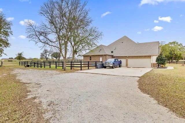 $4,500 | 251 Hlavek Road, Decatur, TX 76234