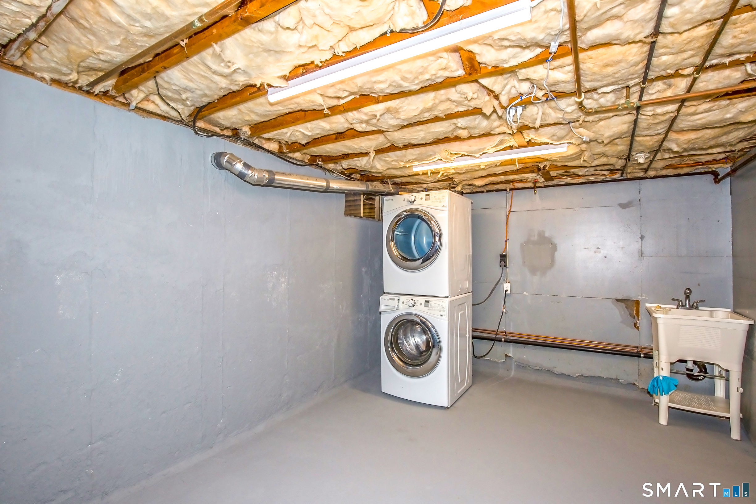 80 Brewster Road Enfield, CT 06082 - Photo 23 of 32