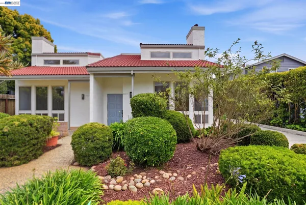 $1,049,888 | 2013 Dolphin Drive, Aptos, CA 95003