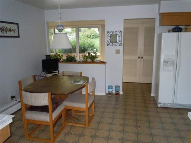 10215 North Roanoke Road Spokane, WA 99218 - Photo 4 of 9