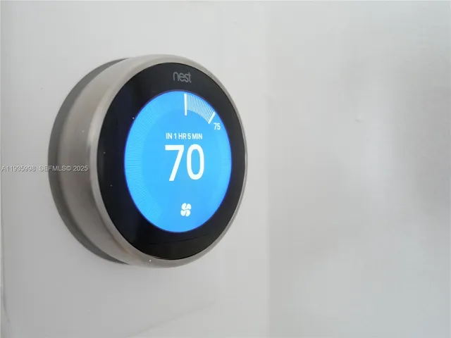 a close up view of washer and dryer