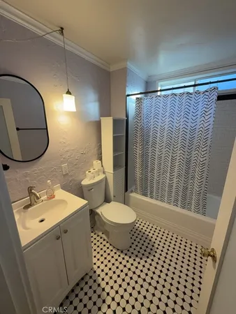 $1,900 | 595 9th Street, Lakeport, CA 95453