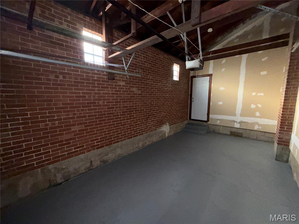 8841 Jennings Station Road Jennings, MO 63136 - Photo 15 of 25