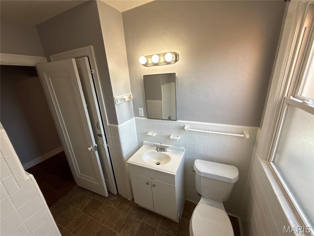 8841 Jennings Station Road Jennings, MO 63136 - Photo 18 of 25