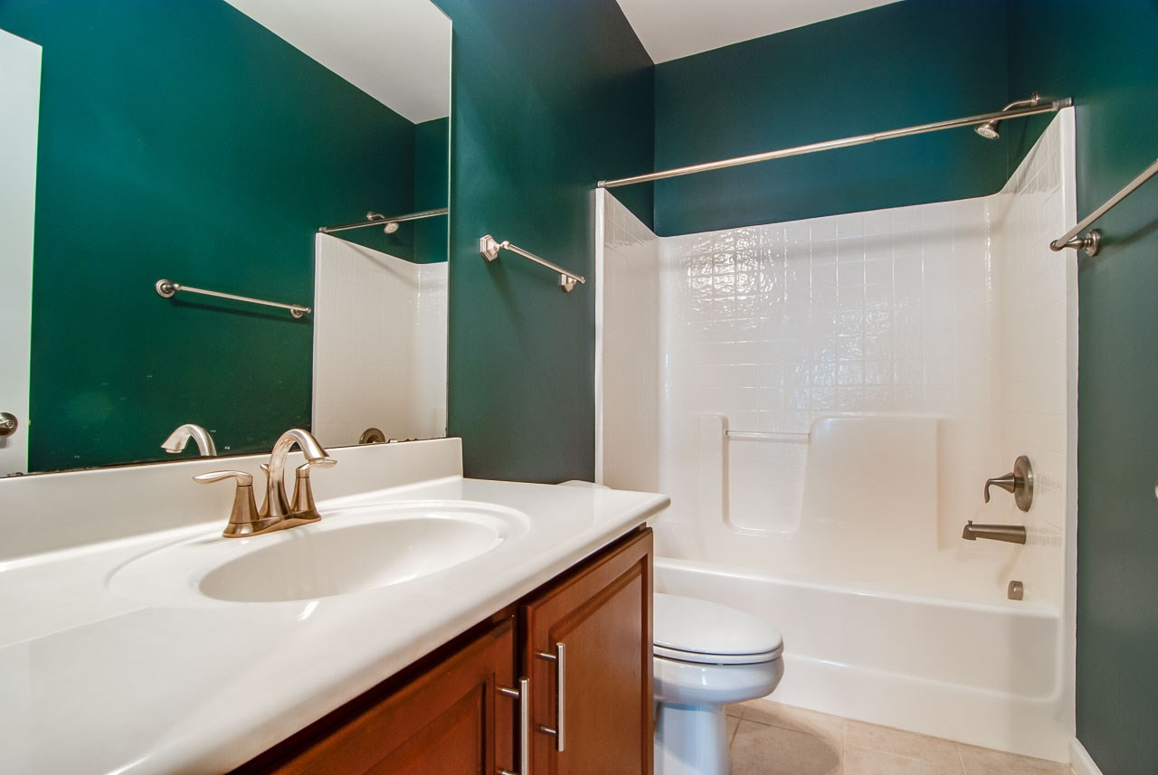 1412 Rodessa Run Raleigh, NC 27607 - Photo 19 of 25 Bathroom