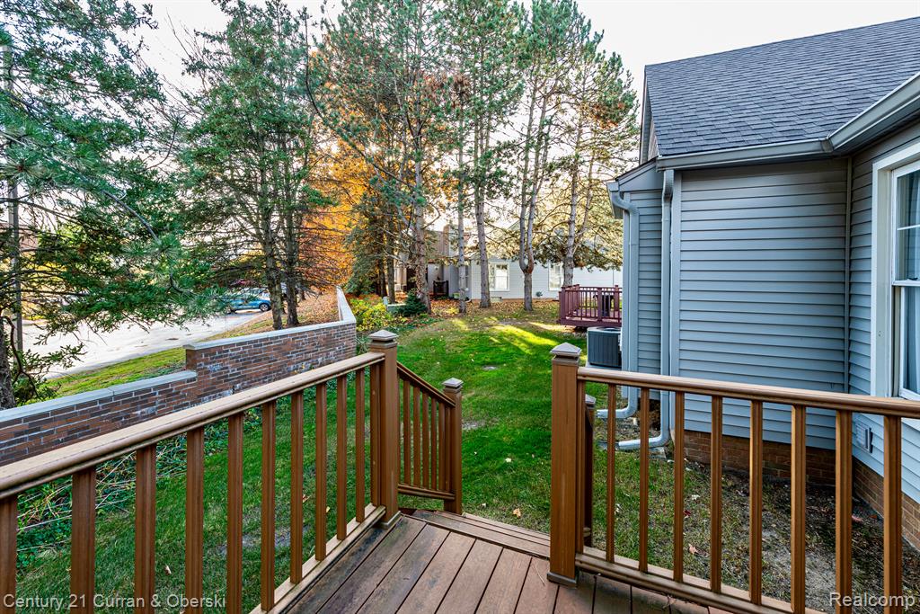 23013 Farmington Road Farmington, MI 48336 - Photo 32 of 37