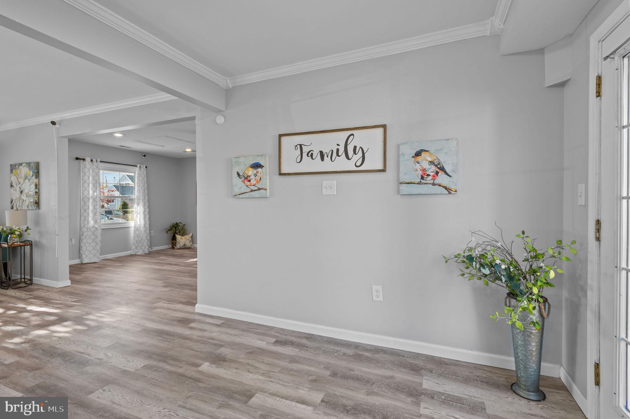 20 Middle Road Levittown, PA 19056 - Photo 8 of 25 Gallery Image 8