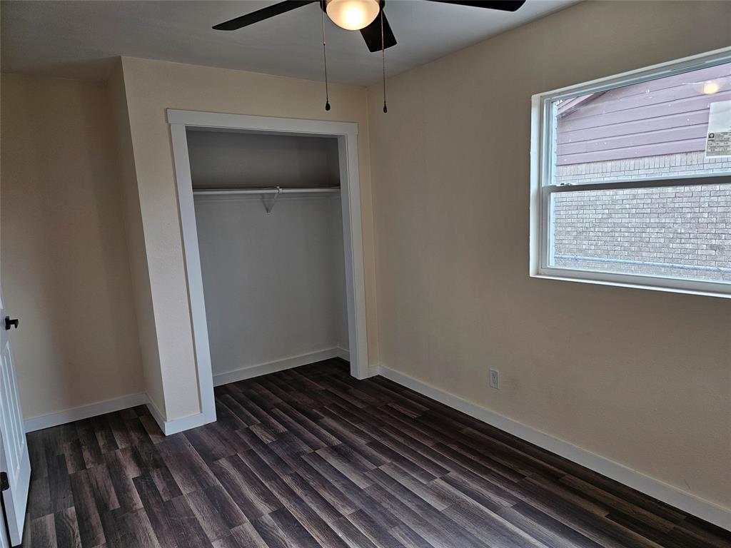 4317 Gram Lane Bellmead, TX 76705 - Photo 28 of 34 a view of room with window