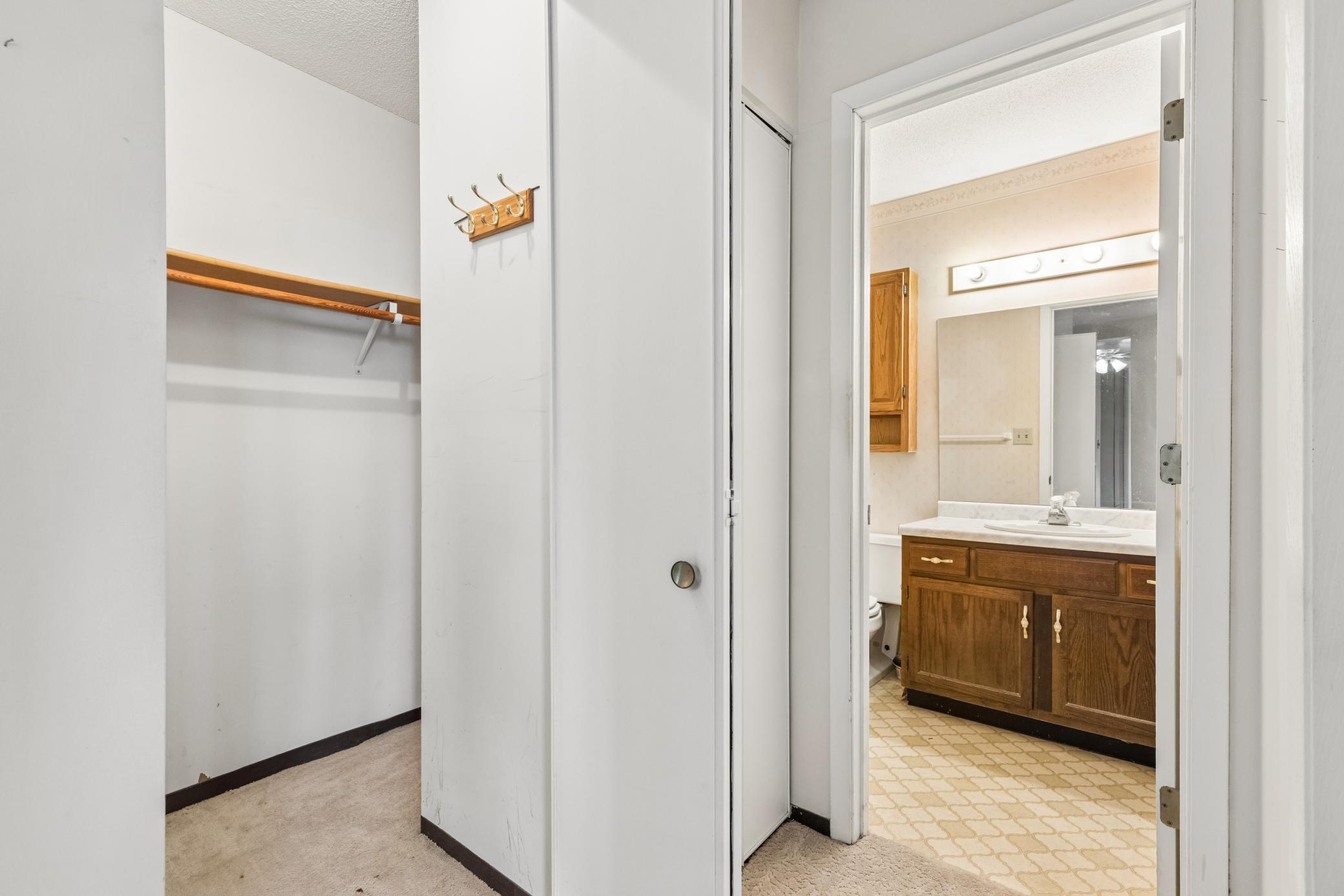 1181 Edgcumbe Road, Unit 814 St. Paul, MN 55105 - Photo 16 of 40