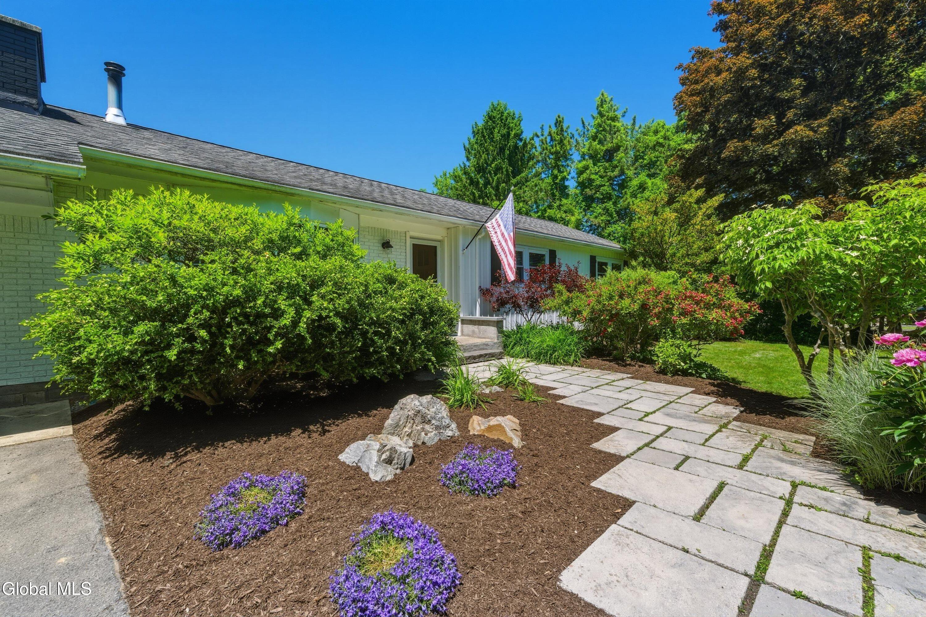 704 Tanner Road Clifton Park, NY 12065 - Photo 5 of 40 2